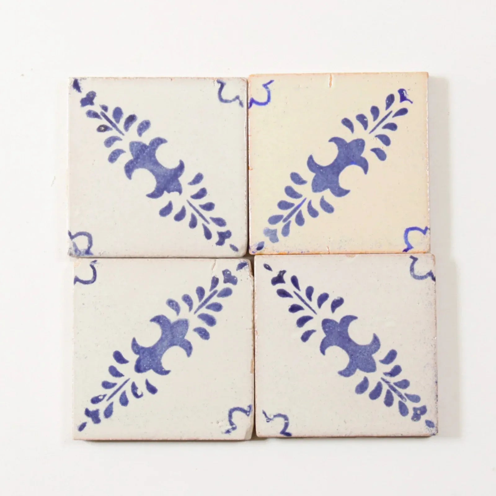Tiles of Ezra - Amano - Hoja Azul-4x4 (Carton)