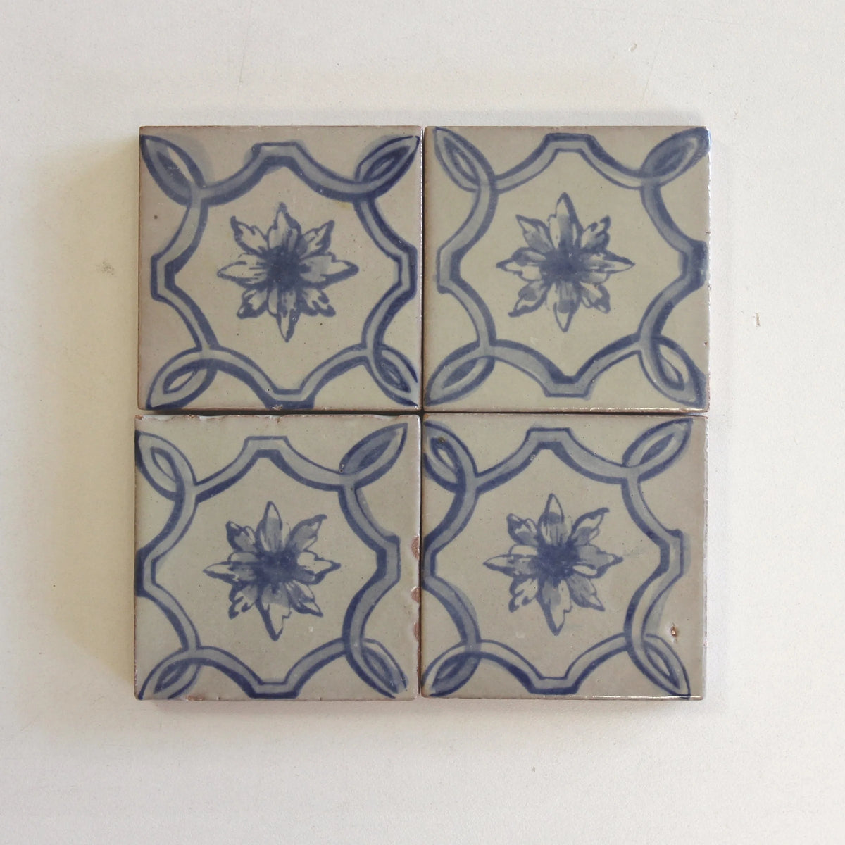 Tiles of Ezra - Amano - Fado Azul-4x4 (Carton)